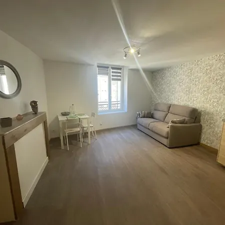 Colline, Neuf Au Coeur De Apartment